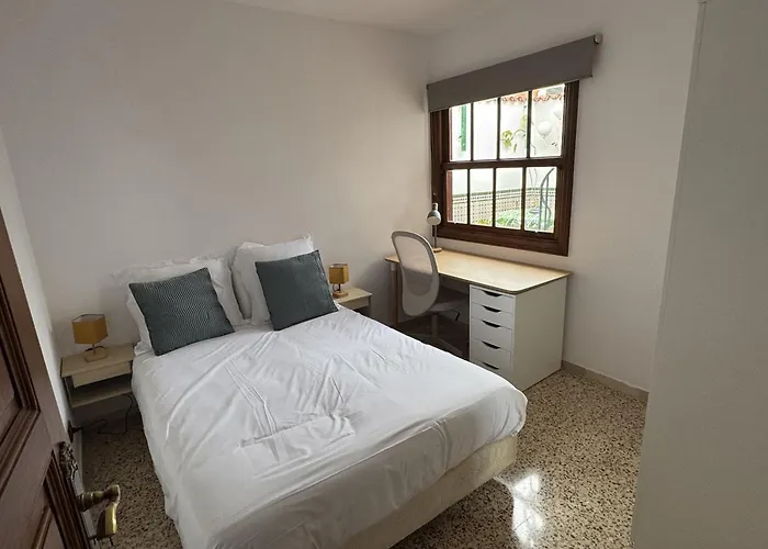 別荘 Emblematic Canarian House ラ・オロタバ